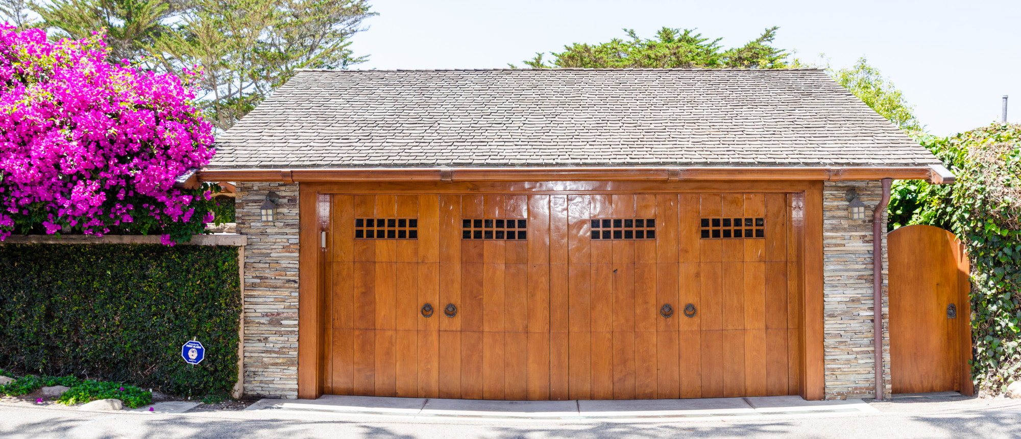 4 different types of garage doors