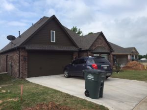 Discount Garage Door Partners with Biltmore Homes of Tulsa